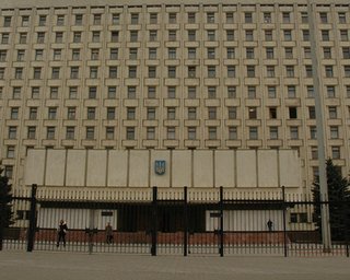 За два дня ЦИК принял документы на регистрацию от 454 кандидатов по мажоритарным округам и 225 заявок от КПУ