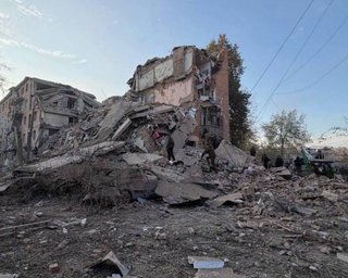 У Прилуках 18 загиблих через удар РФ, серед них 4 дітей: що відомо про руйнування та жертв (фото)