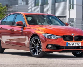 Почти 190 тысяч авто под угрозой: BMW отзывает популярные в Украине седаны из-за возгораний