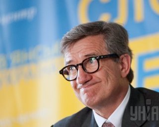 Тарута уверенно победил кандидата Порошенко на выборах