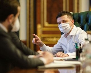 При нынешних показателях по COVID-19 можно думать о дальнейшем смягчении карантина, – Зеленский