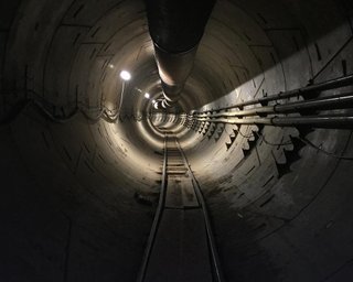 Маск показал, как выглядит тоннель под Лос-Анджелесом