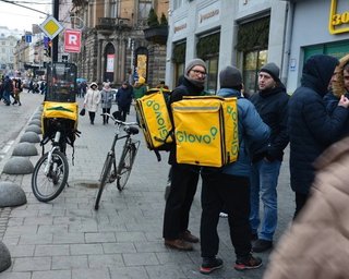 Солдати РФ три місяці роз'їжджали Києвом та працювали кур'єрами: що відомо (відео)