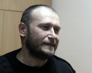 Правый сектор  прекратит кровопролитие в случае отмены полномочий  Януковича