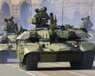 Парадная линейка. Кто из президентов Украины больше других любит строевой шаг