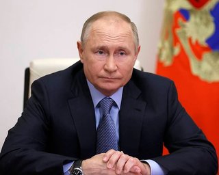Готов на все, чтобы выжить: Путин хочет купить силовиков после мятежа Пригожина, — NYT