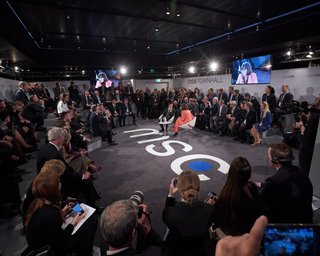 Зеленский предложил секторальное разведение сил и средств на Донбассе