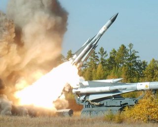 Крим атакували 20 ракетами: поблизу аеродрома "Бельбек" пожежа, — росЗМІ