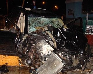 Врятувала броня автомобіля: у Каховці підірвали машину кримінального авторитета, який зрадив Україну
