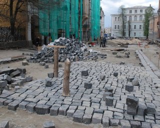Власти списали историческую брусчатку с Андреевского спуска, - СМИ