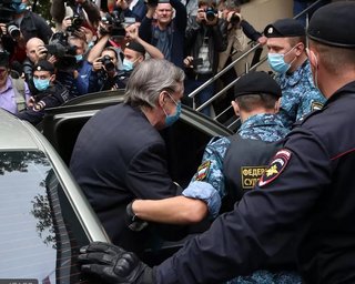 Ефремов подал в суд личную жалобу на приговор: раскаивается и просит сократить срок
