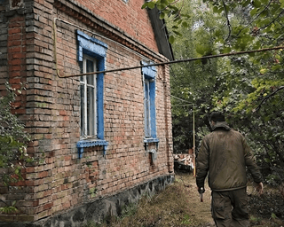 Зупинився час ще в СРСР: жінка купила хату в селі без води і каналізації (фото)