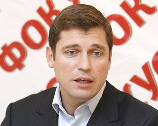 Декларация Пабата: 245 грн. дохода и 6 автомобилей