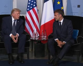 Трамп заявив, що після Ірану зосередиться на Україні: зустрівся не лише з Макроном (відео)