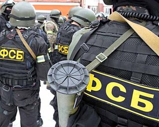 В Крыму российские силовики обыскали мечеть и задержали имама