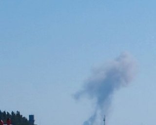 Окупований Крим атакувала зграя із 70 дронів: місцева влада заявила про горіння трави
