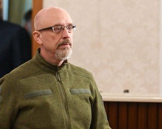Резніков звільнив своїх заступників, але вони залишаться працювати при Міноборони