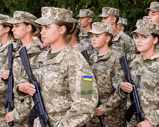 Міноборони назвало умови, за яких жінок залучать до служби в армії