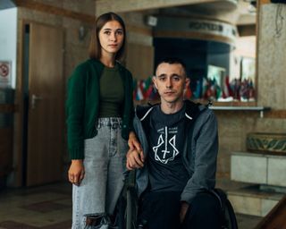 "Мы скрывали, что я бывший военный из АТО". История любви и спасения пары с Луганщины