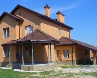 Нардеп-регионал Лукьянов купил коттеджный городок