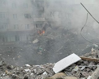 Хмельницький опинився без світла через обстріл РФ, є суттєві пошкодження об'єктів, — мер