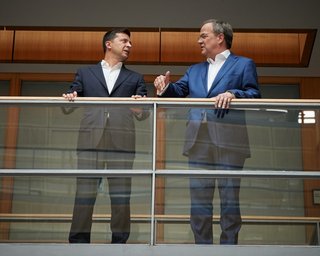 Зеленский в Германии встретился с преемником Меркель и обсудил опасность "Северного потока-2"