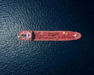 Китайский танкер прошел Ормузский пролив, несмотря на американскую блокаду, — Bloomberg