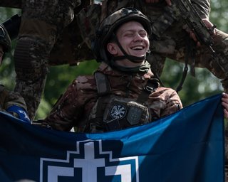 "Йде бій": росЗМІ повідомили про прорив добровольцями кордону РФ у новій ділянці (карта, відео)