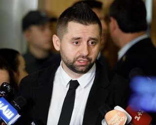 "В этом есть смысл": Арахамия прокомментировал интервью Гордона с Гиркиным и Поклонской