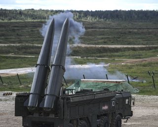 "Особые ракеты": как ВСУ могли уничтожить ОТРК "Искандер" РФ в Брянской области, — аналитики