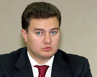 Игра на Януковича. Ющенко уволил Днепропетровского губернатора Бондаря