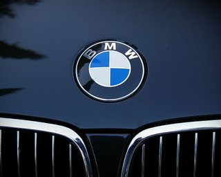 BMW срочно отзывает популярные модели: авто может загореться даже после выключения двигателя
