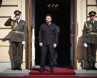 Зеленский готов к прямым переговорам с Россией после прекращения огня, — Axios