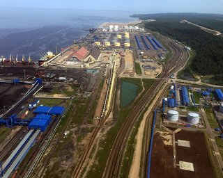 Дрони вшосте атакували балтійські порти РФ: які наслідки в Усть-Лузі та які зміни в ППО (відео)