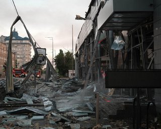 РФ запустила по Киеву более 40 ракет и "Цирконов": последствия ночной атаки (фото, видео)
