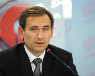 У Зеленского отметили "преданность КСУ духу Конституции" из-за решения по проспуску Рады