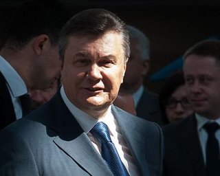 Янукович поздравил Донбасс с днем освобождения