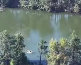 На Сумщині ЗСУ поцілили у човен з російськими десантниками (відео)