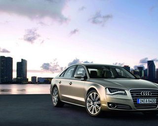 Audi представит гибридный A8