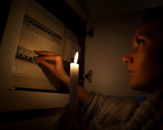 Росія масовано атакувала енергосистему України: під ударом опинилось сім областей, деталі