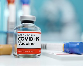 Вакцине от COVID-19 китайского производства доверяют 6% украинцев, индийского - 3% (соцопрос)