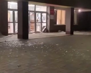 Россияне атаковали Одесский район: повреждены образовательное учреждение и многоэтажка, есть пострадавшие (фото, видео)