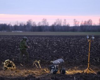 "Випадковий пуск чи військова провокація": Білорусь звинуватила Україну в падінні ракети С-300 (відео)