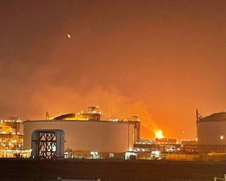 У найбільшому у світі центрі з виробництва СПГ у Катарі пролунав вибух (відео)