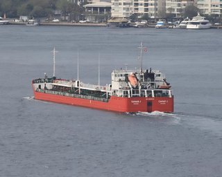 Дроны СБС подожгли новые танкеры с бензином в Азовском море: еще 15 попаданий