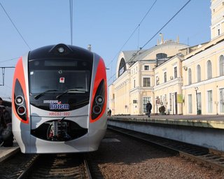 Укрзалізниця не имеет средств на покупку отечественного аналога Hyundai, - министр