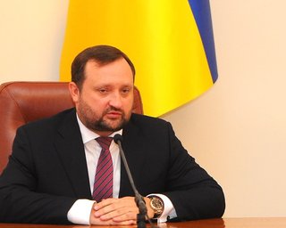 Арбузов прокомментировал события в Киеве 