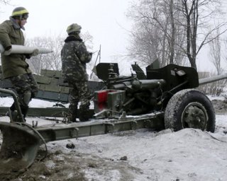 Боевики обстреляли больницу в Светлодарске, есть жертвы
