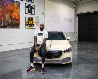 Легенда НБА продає на аукціоні свій новітній ексклюзивний Maybach (фото)