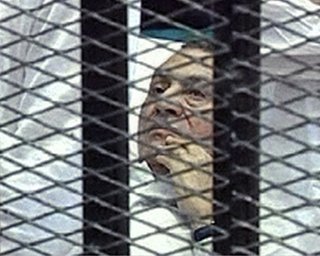 Сегодня огласят приговор по делу экс-президента Египта Хосни Мубарака